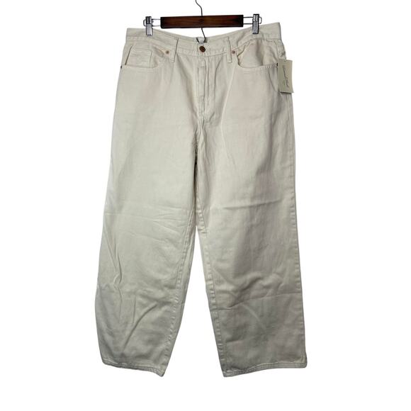 Universal Thread Off White Wide Legged Jeans size 14 modern trendy - Picture 1 of 16